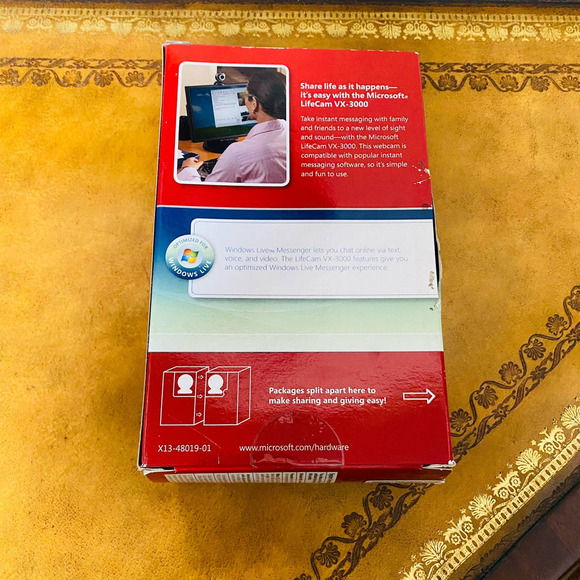 Microsoft Life Cam VX-3000 New In Box Black Silver Computer Camera Webcam - Picture 3 of 6